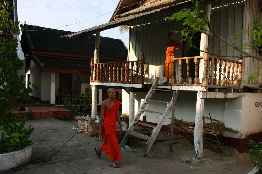 Молодые монахи в Луанг Прабанге