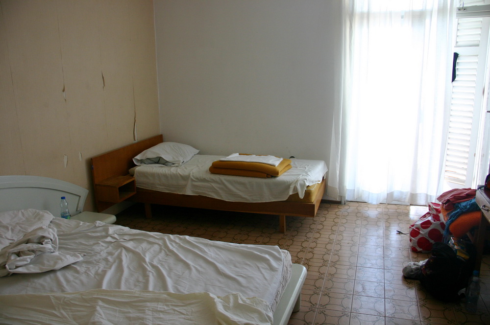 Ужасный отель в Биела Черногория
