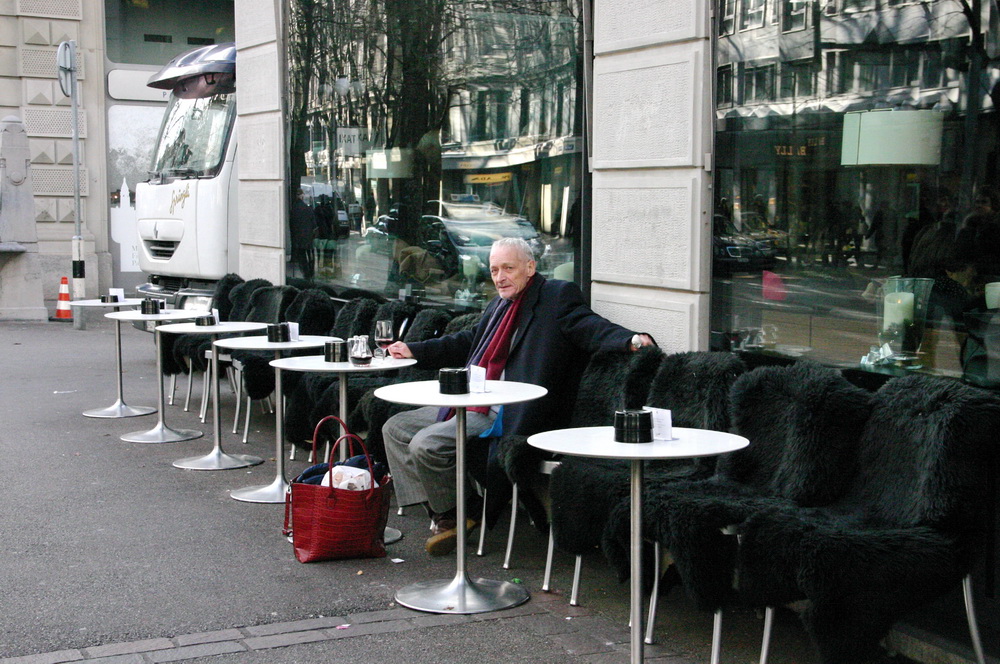 Открытое кафе в Цюрихе