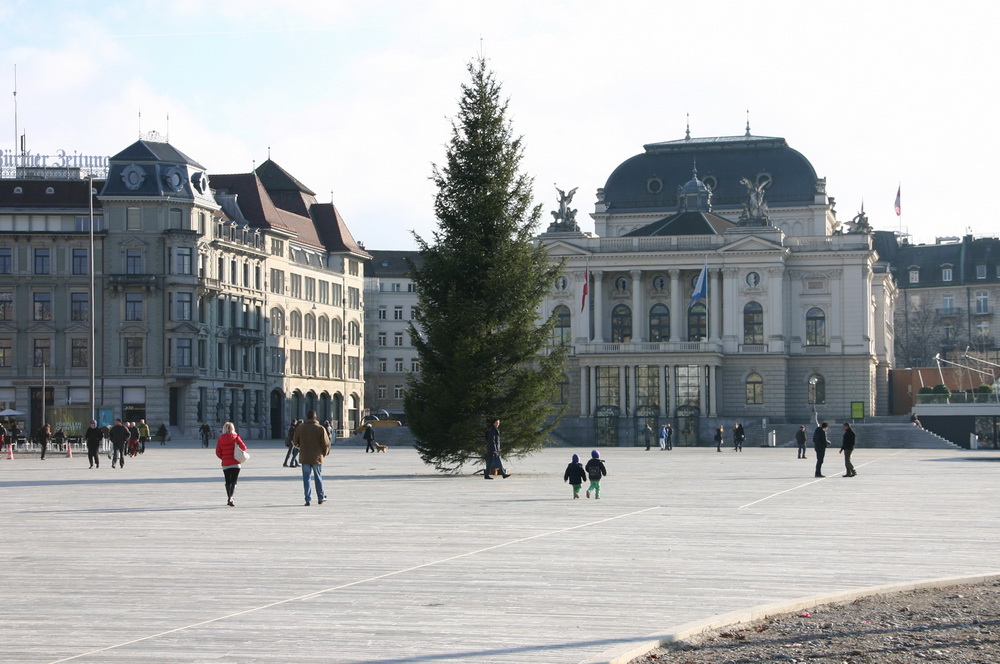 Центральная площадь Цюриха